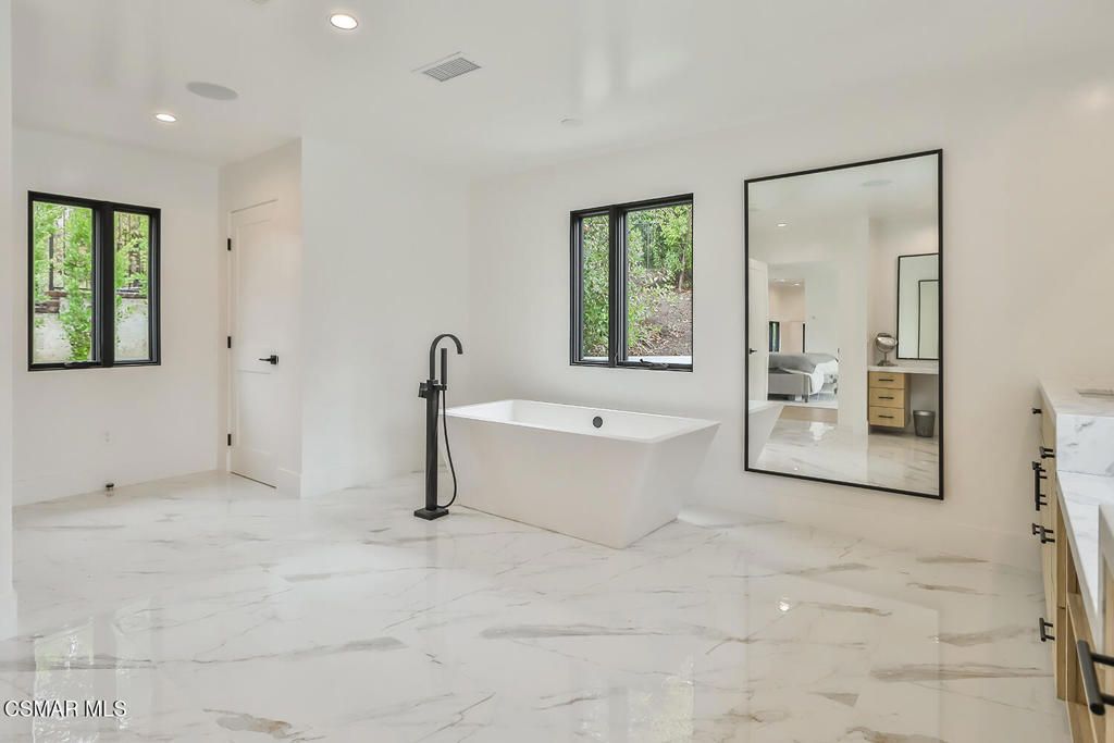 Bathroom, Free Standing Baths, Interior, Marble, Recessed Lighting