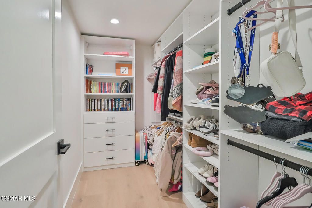 Interior, Recessed Lighting, Walk-in Closets, Wood Texture Flooring