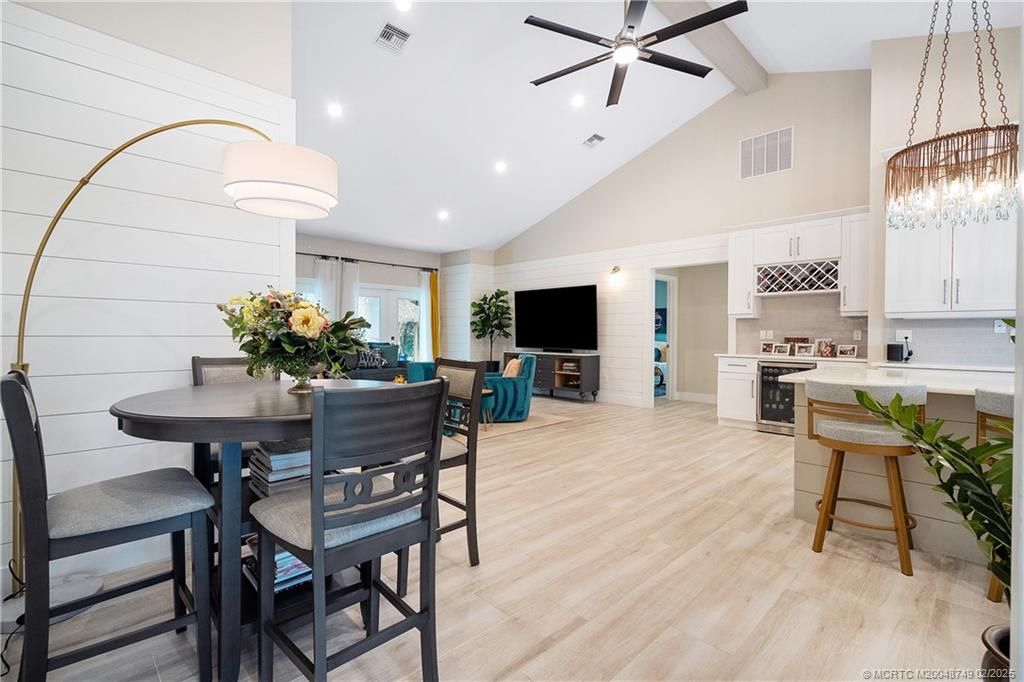 Dining room, Interior, Kitchen, Pendant Lights, Recessed Lighting, Wood Texture Flooring
