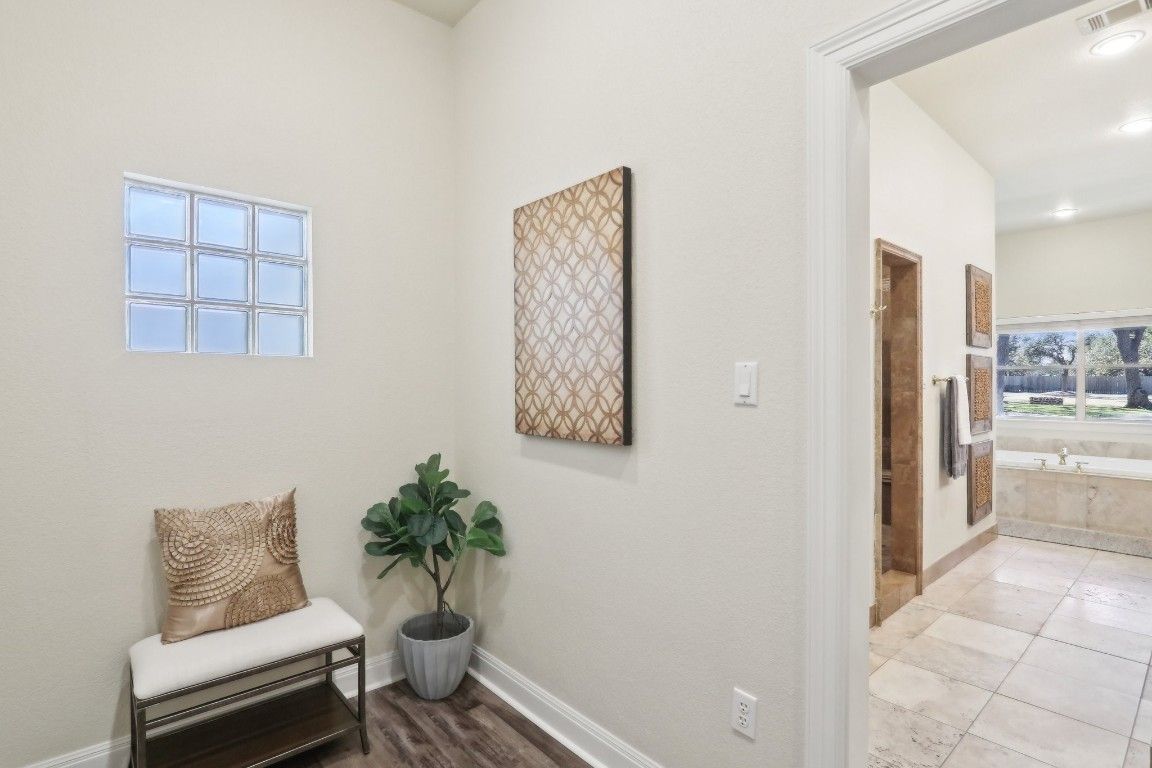 Bathroom, Interior, Recessed Lighting, Wood Texture Flooring