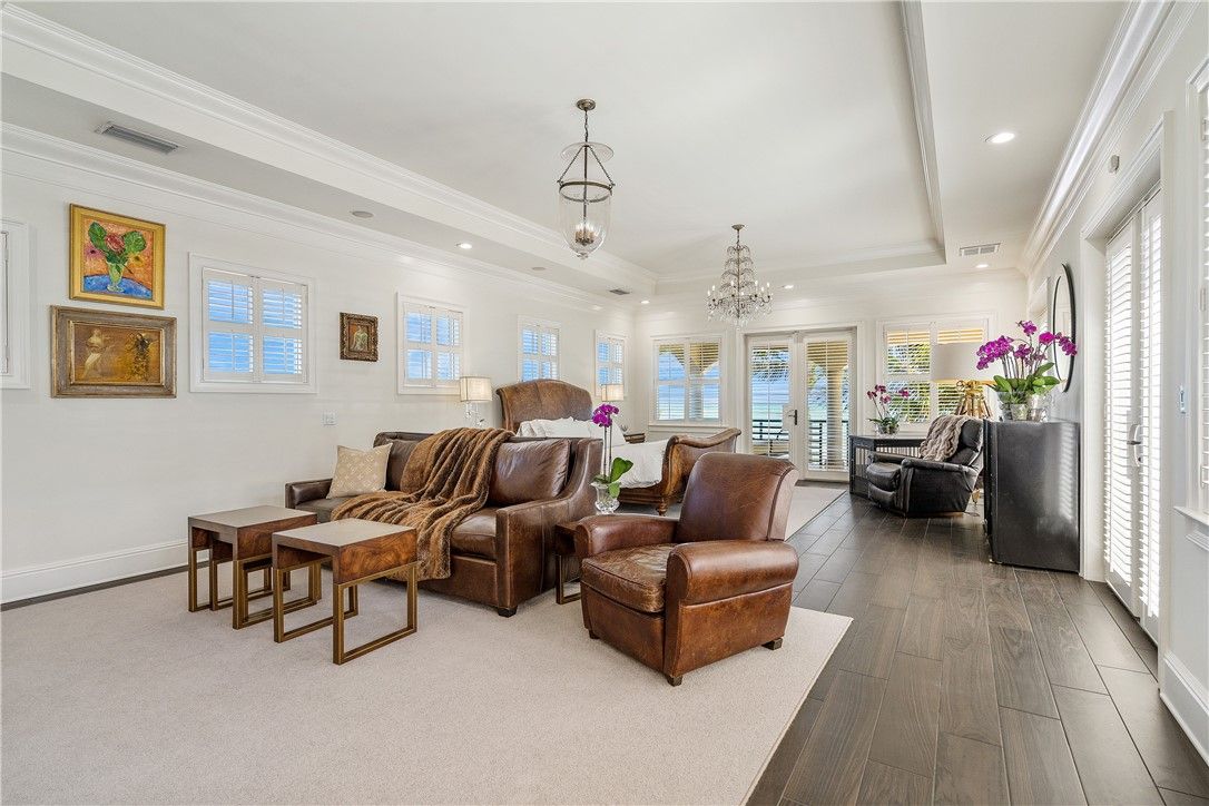 Chandelier, Interior, Living room, Recessed Lighting, Wood Texture Flooring