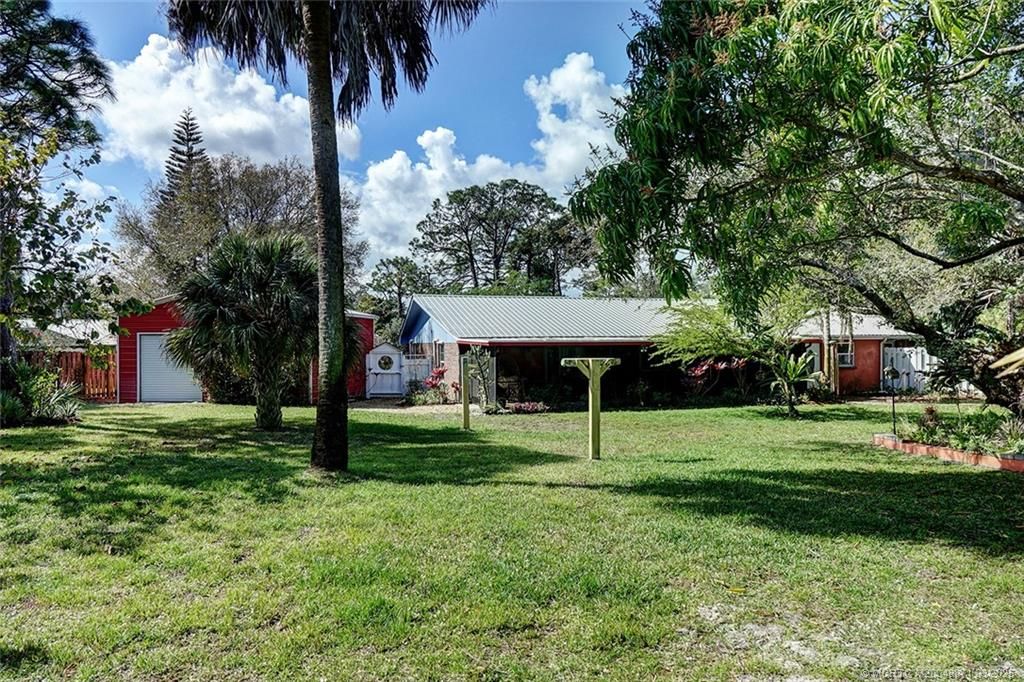 Backyard, Detached Garage, Exterior