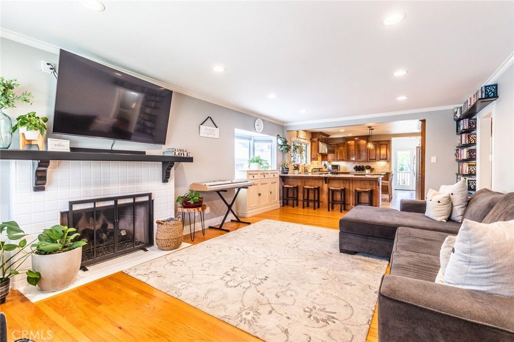 Fireplace, Interior, Kitchen, Living room, Pendant Lights, Recessed Lighting, Wood Texture Flooring