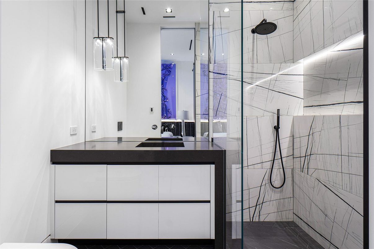 Bathroom, Interior, Pendant Lights, Recessed Lighting
