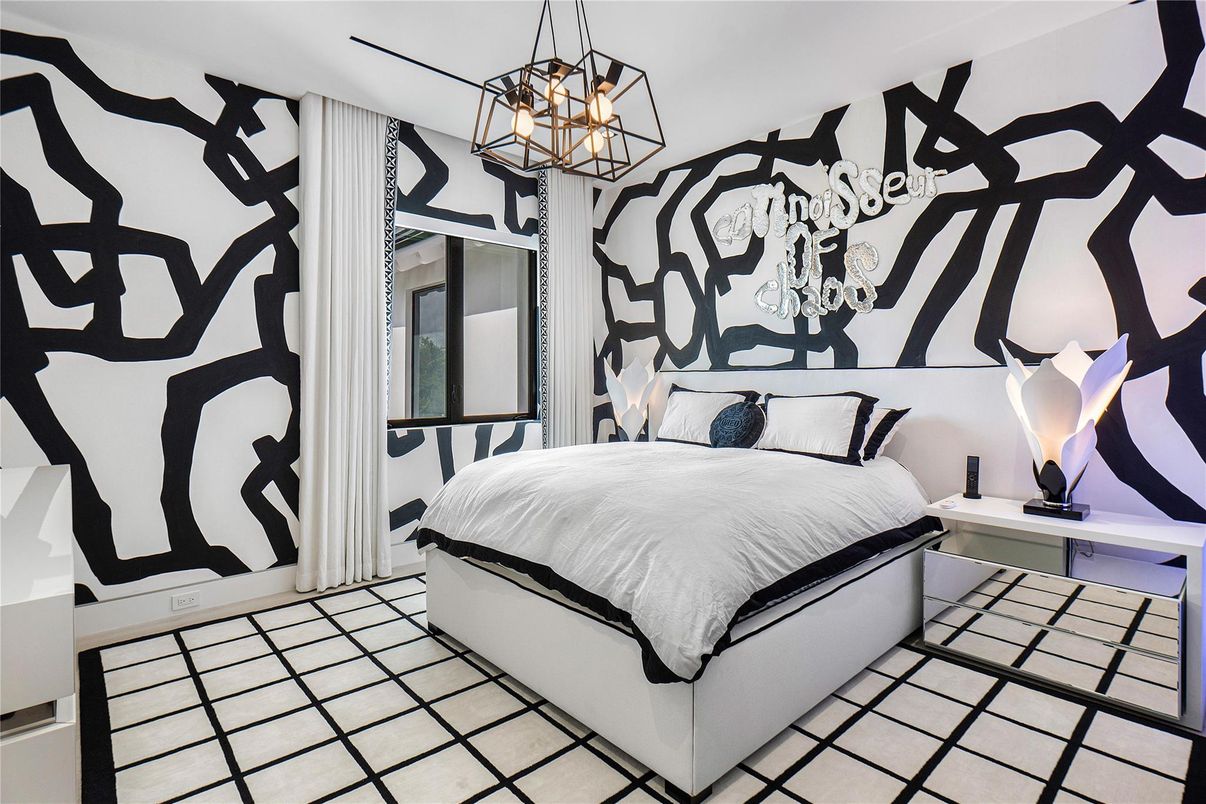 Bedroom, Chandelier, Interior, Pendant Lights