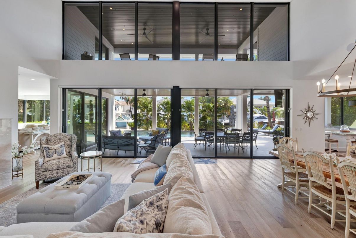 Dining room, Interior, Living room, Pendant Lights, Recessed Lighting, Wood Texture Flooring