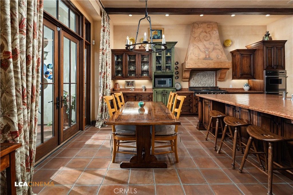 Dining room, Interior, Kitchen, Recessed Lighting