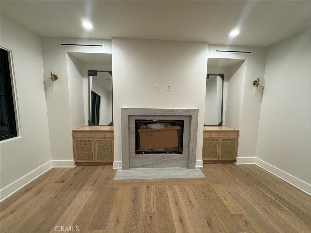 Fireplace, Interior, Recessed Lighting, Wood Texture Flooring