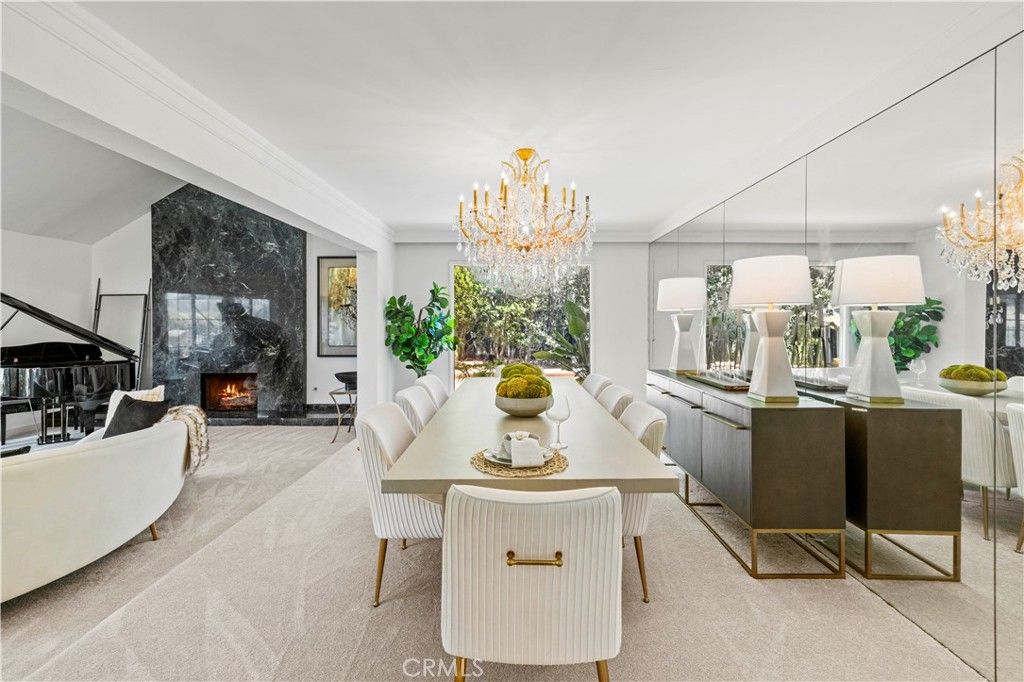 Chandelier, Dining room, Fireplace, Interior, Living room, Piano