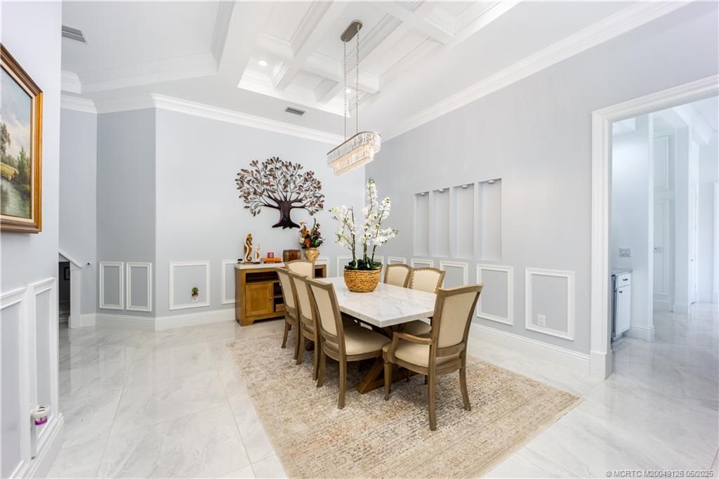 Chandelier, Dining room, Interior, Pendant Lights, Recessed Lighting