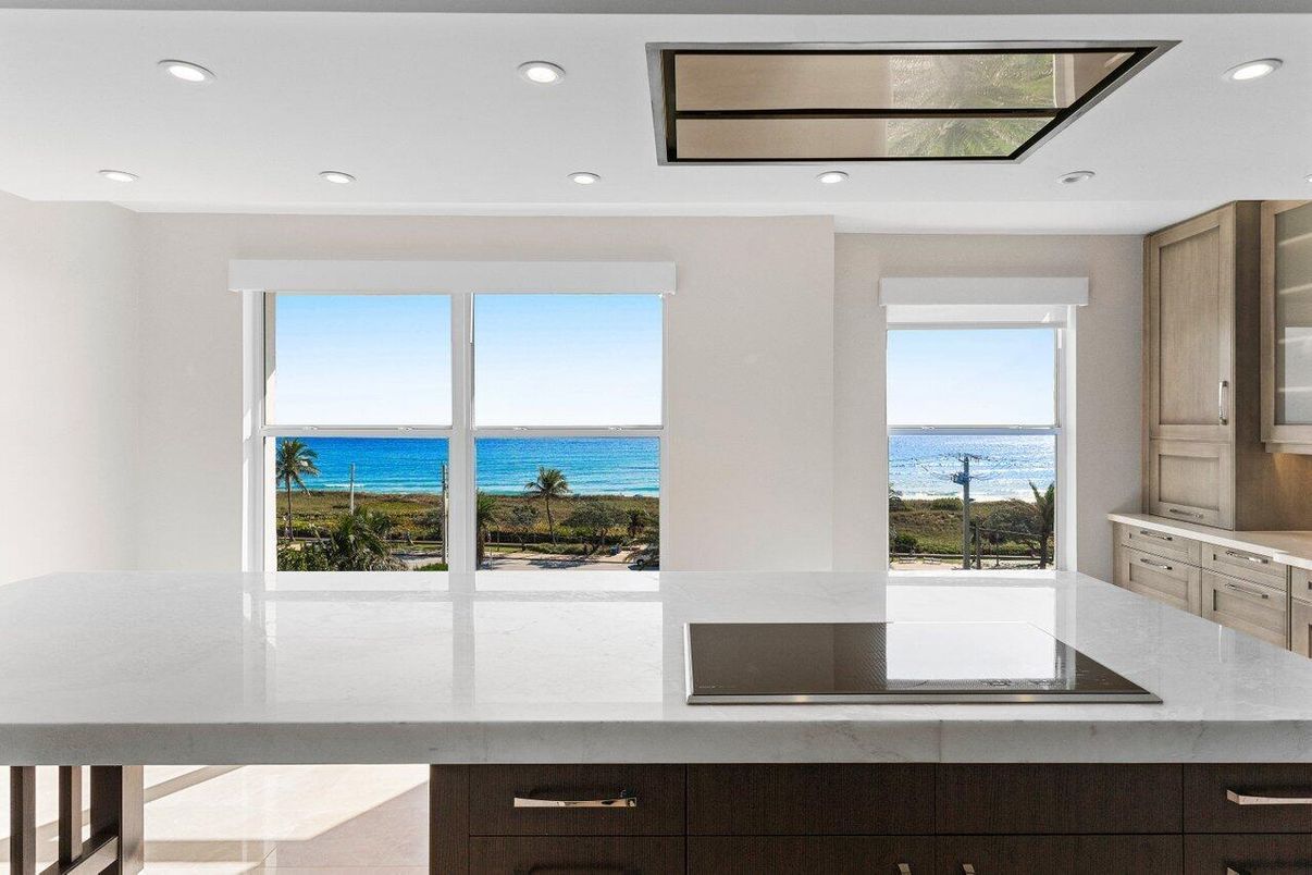 Interior, Kitchen, Recessed Lighting, Water