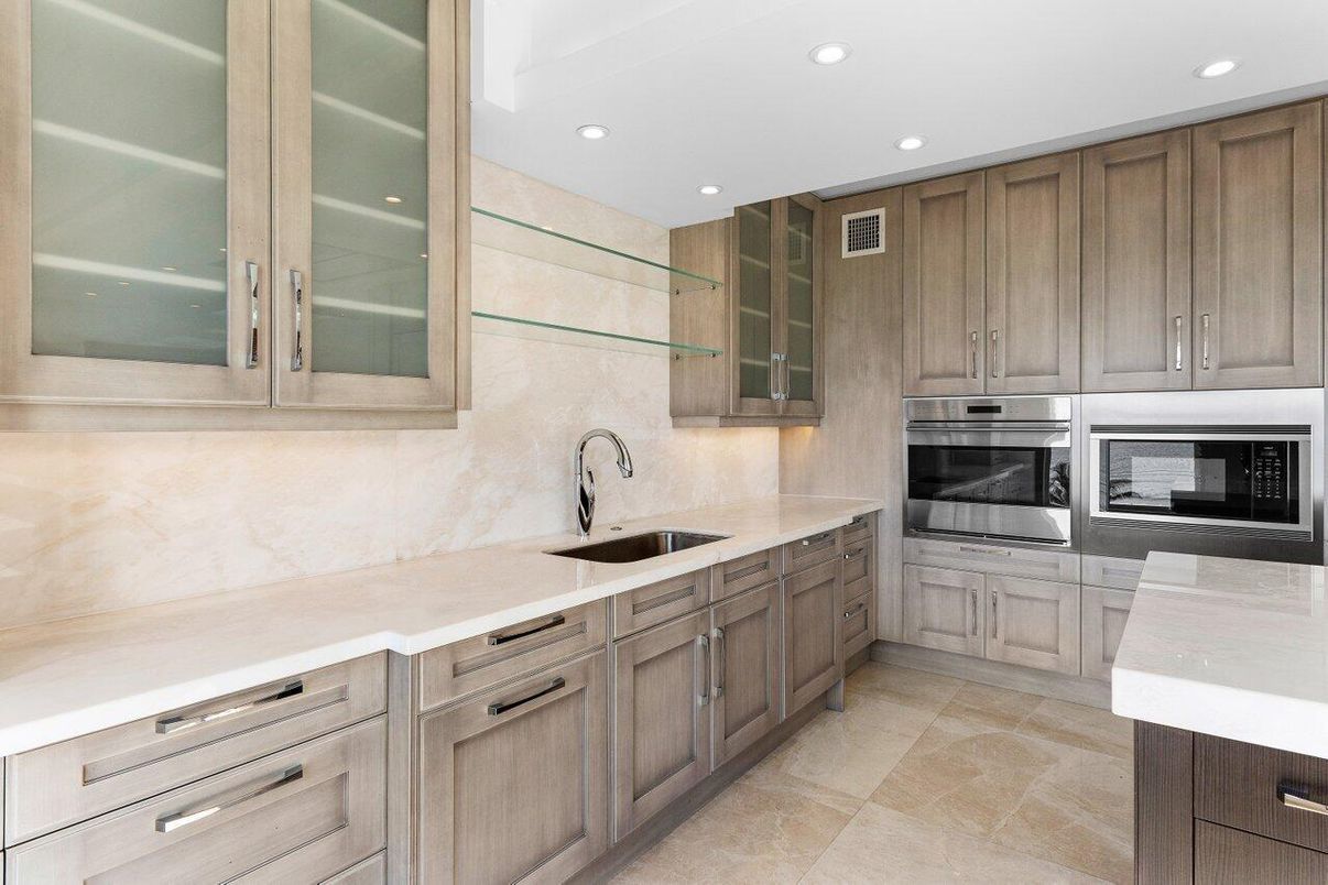 Interior, Kitchen, Recessed Lighting