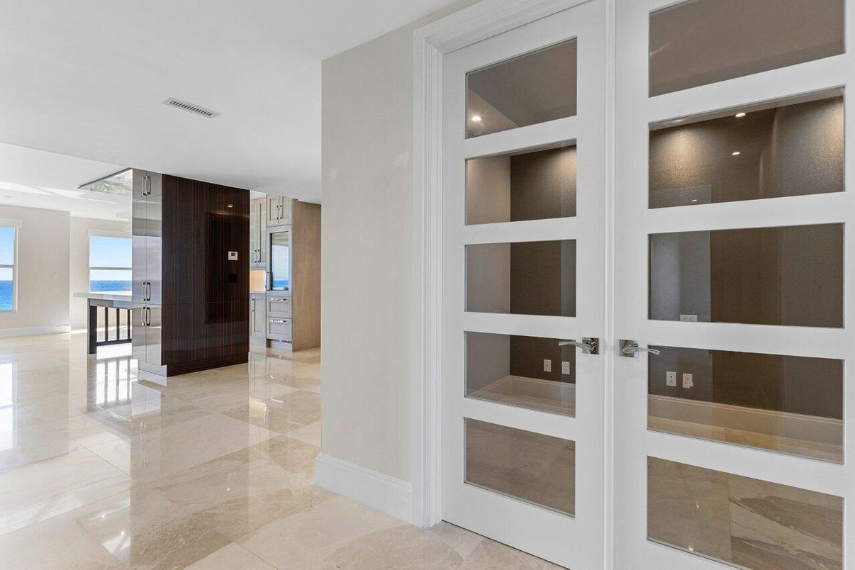 Interior, Recessed Lighting, Water
