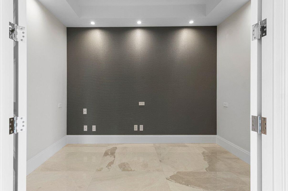 Elevator, Empty room, Interior, Recessed Lighting