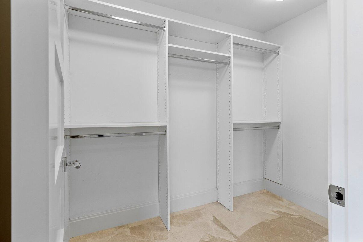 Interior, Walk-in Closets