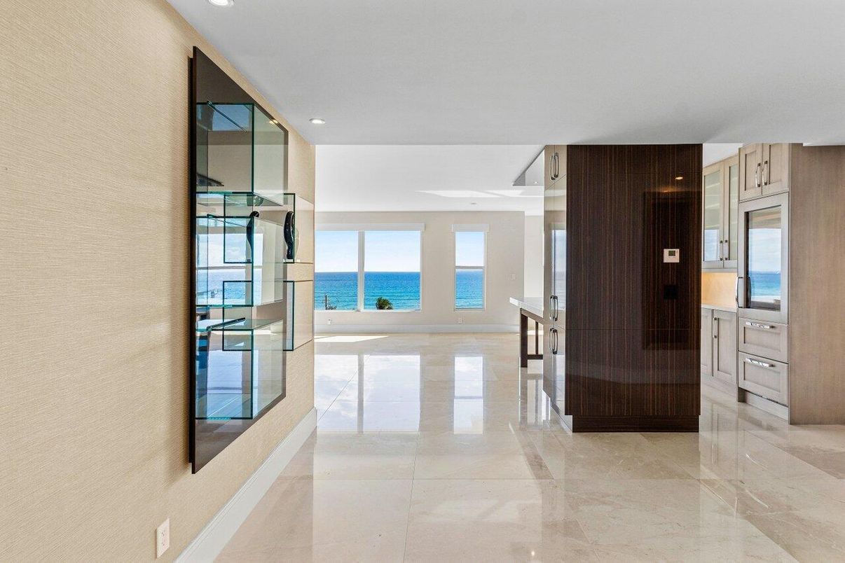 Interior, Recessed Lighting, Water