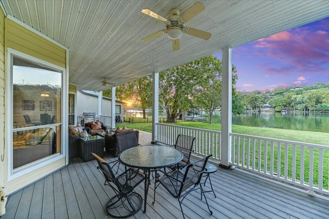 Interior, Sun Room, Water