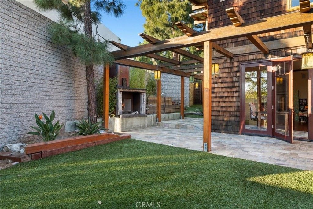 Backyard, Exterior, Fireplace