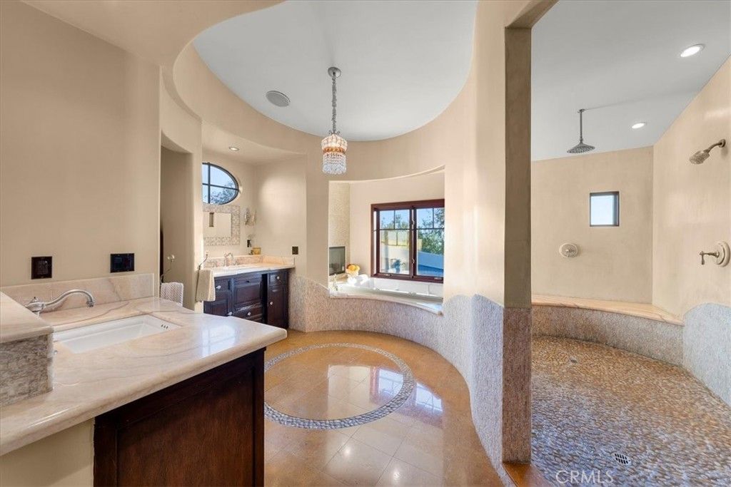 Bathroom, Chandelier, Dual Sink Vanities, Interior, Pendant Lights, Recessed Lighting
