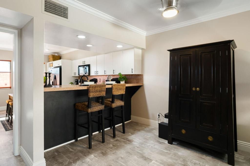 Interior, Kitchen, Recessed Lighting, Wood Texture Flooring