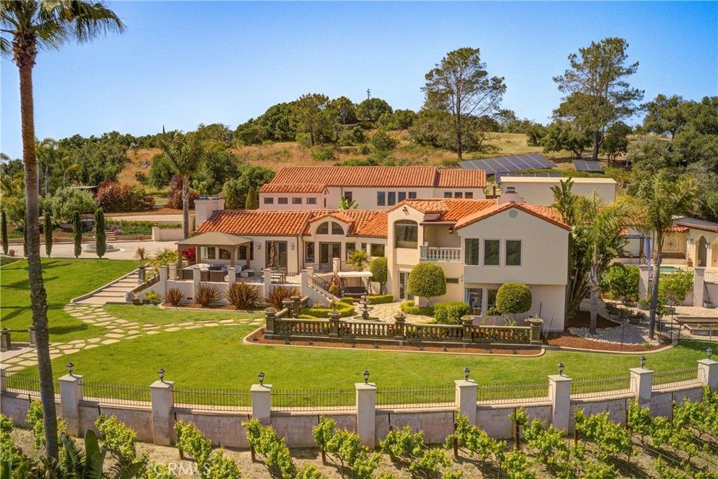 Backyard, Exterior, Facade, Solar Panels, Mediterranean
