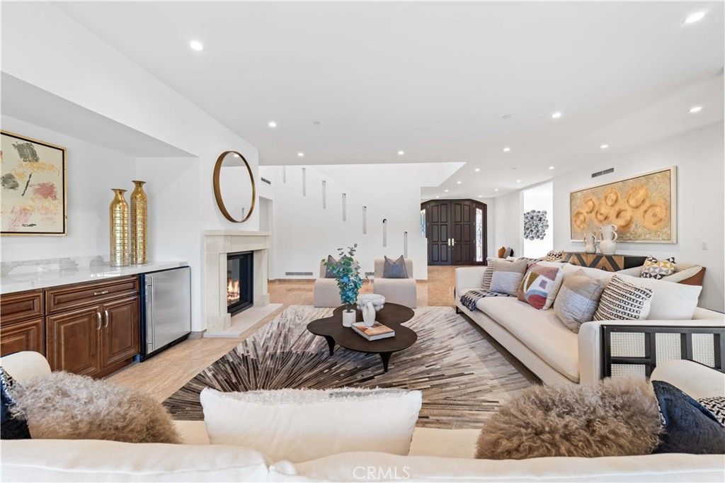 Fireplace, Interior, Living room, Recessed Lighting