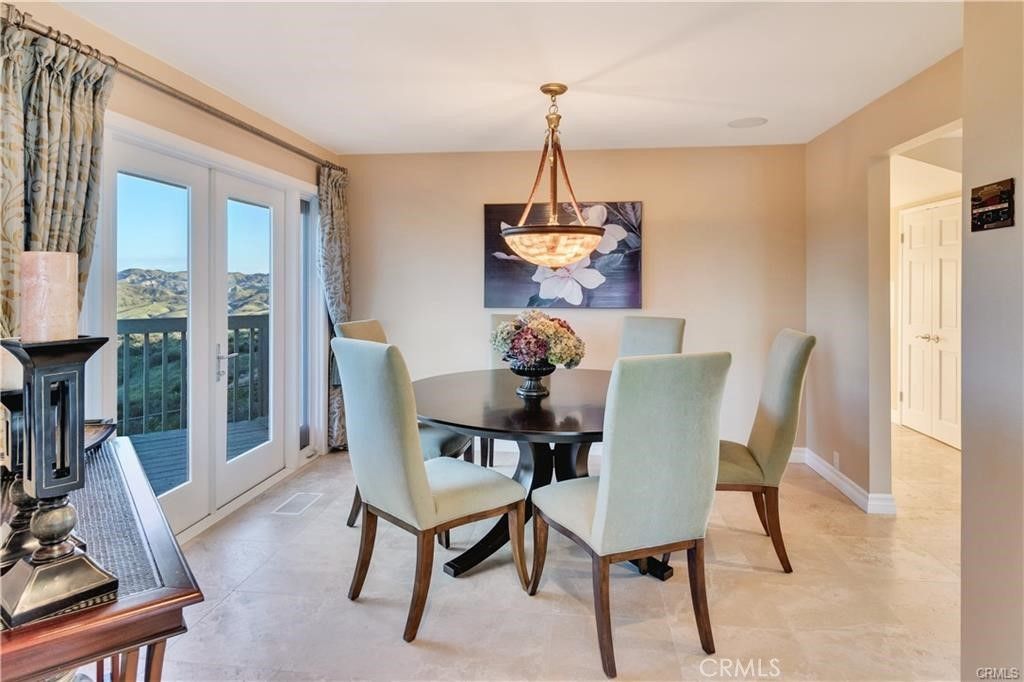 Dining room, Interior, Pendant Lights