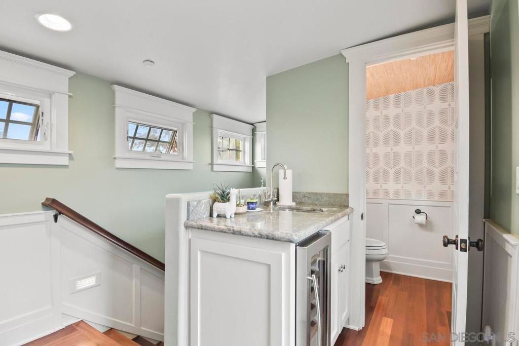 Bathroom, Interior, Recessed Lighting, Wood Texture Flooring