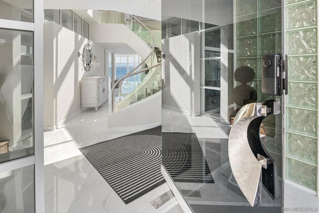 Interior, Water