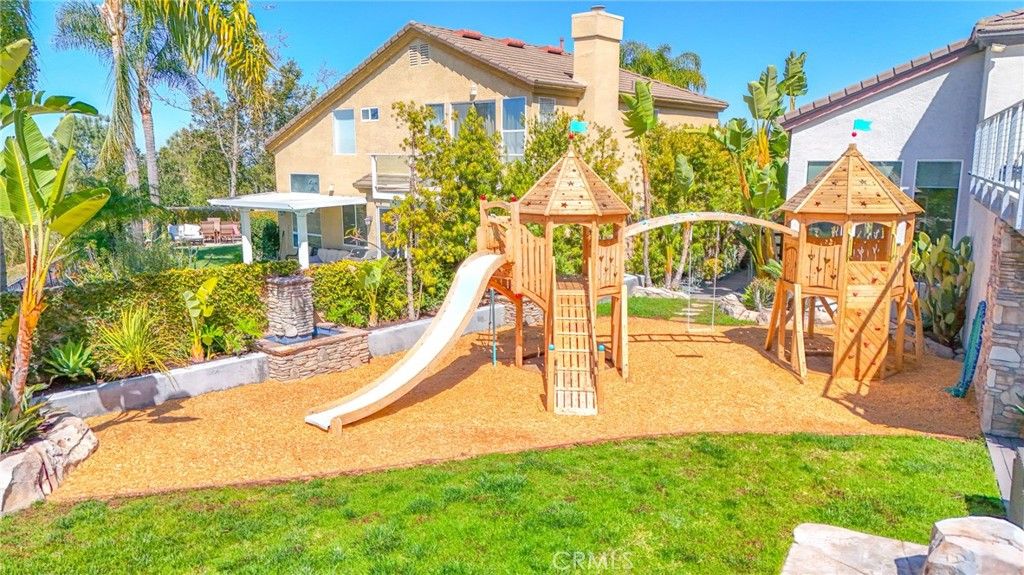 Backyard, Exterior, Playground