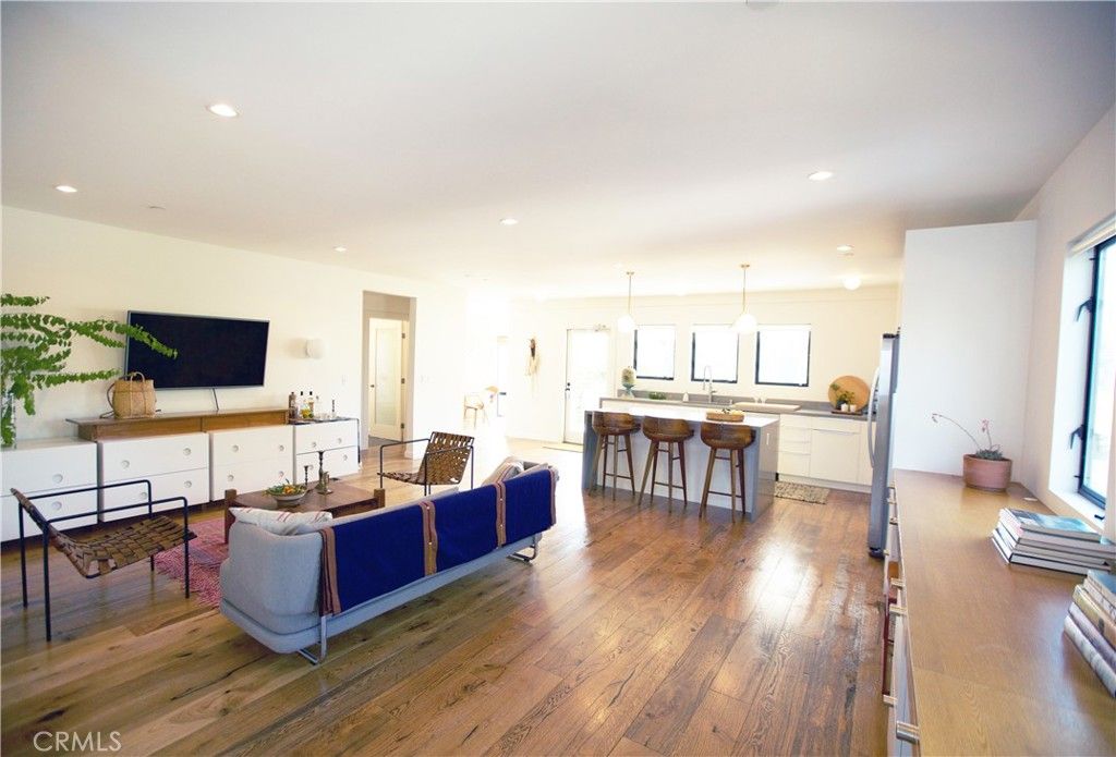 Interior, Kitchen, Living room, Pendant Lights, Recessed Lighting, Wood Texture Flooring
