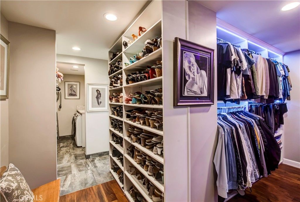 Interior, Marble, Recessed Lighting, Walk-in Closets, Wood Texture Flooring