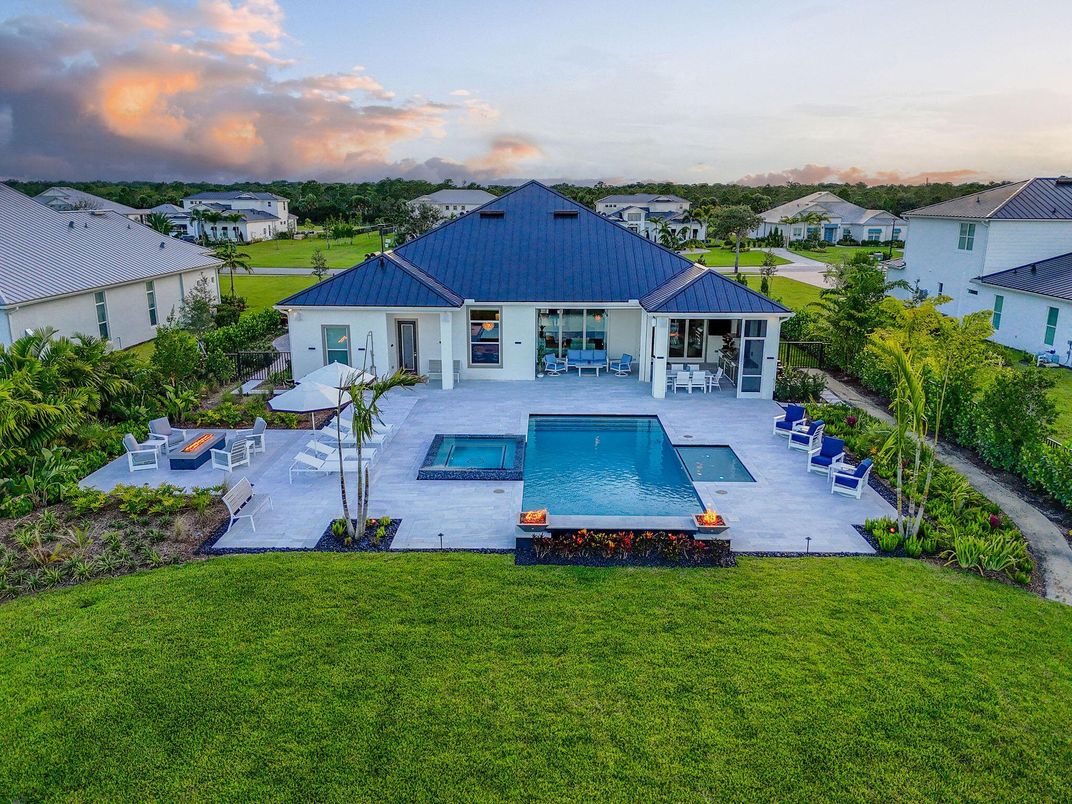 Backyard, Exterior, Pool