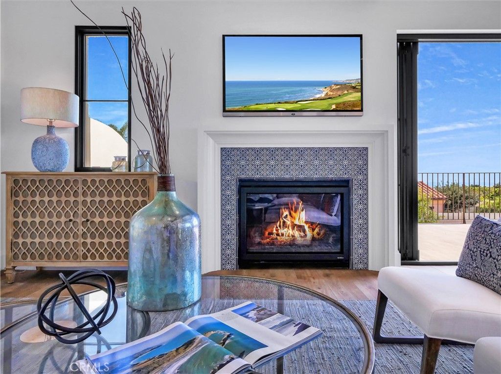 Fireplace, Interior, Water
