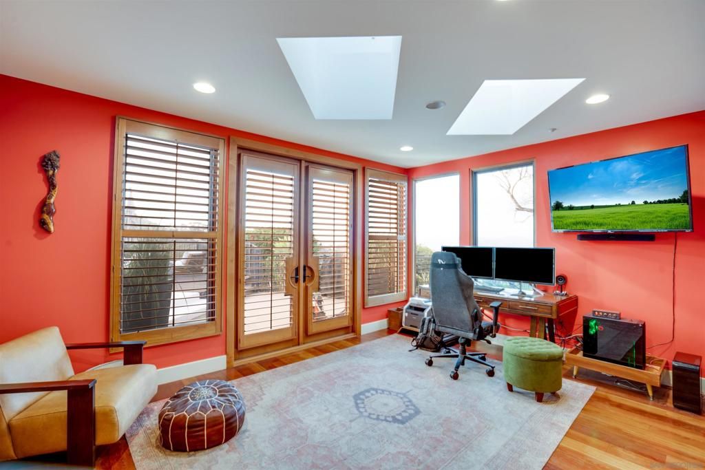 Home Office, Interior, Recessed Lighting, Wood Texture Flooring