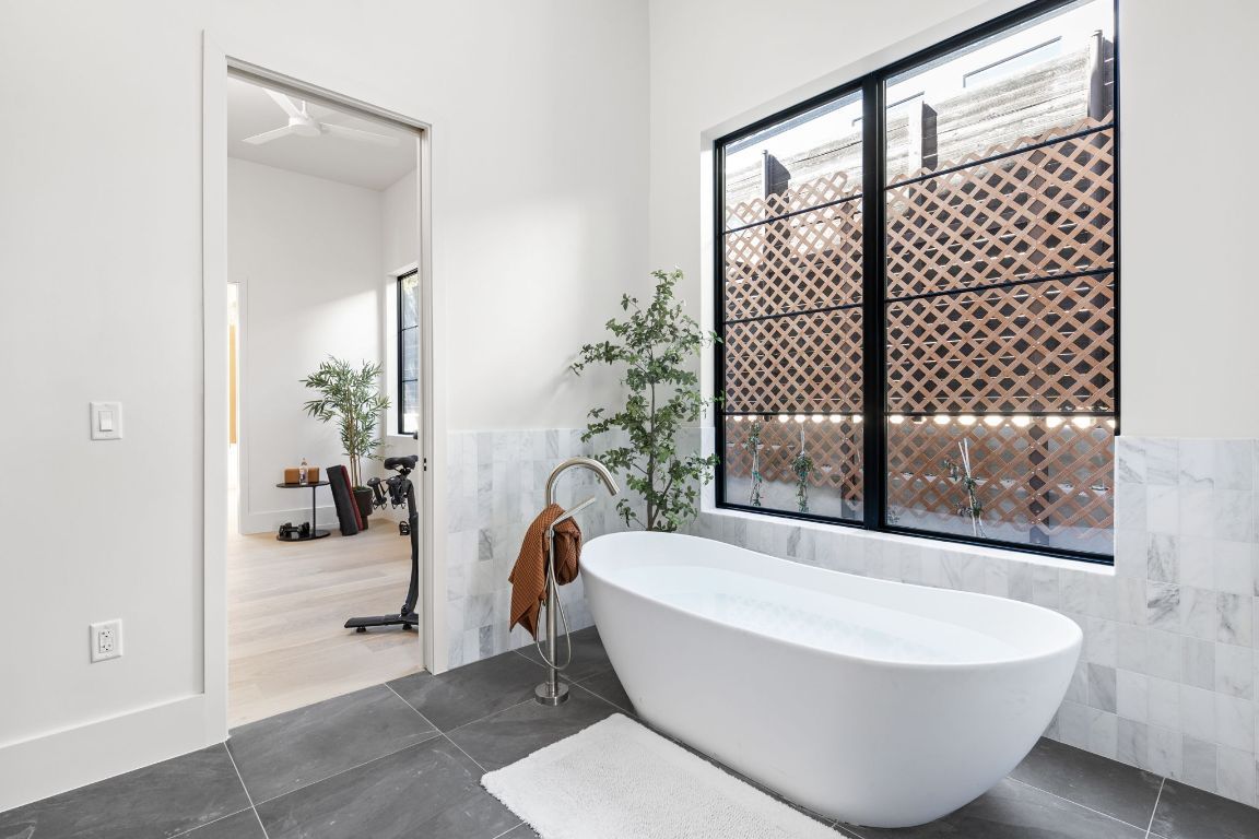 Bathroom, Free Standing Baths, Interior