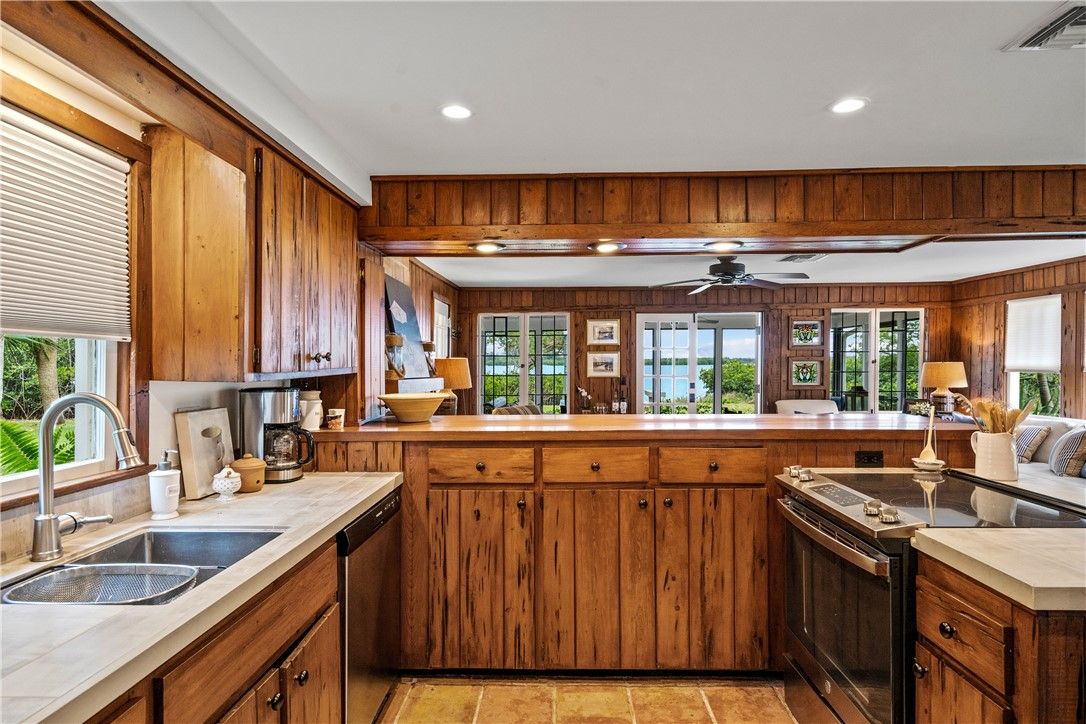 Interior, Kitchen, Recessed Lighting, Wooden Walls