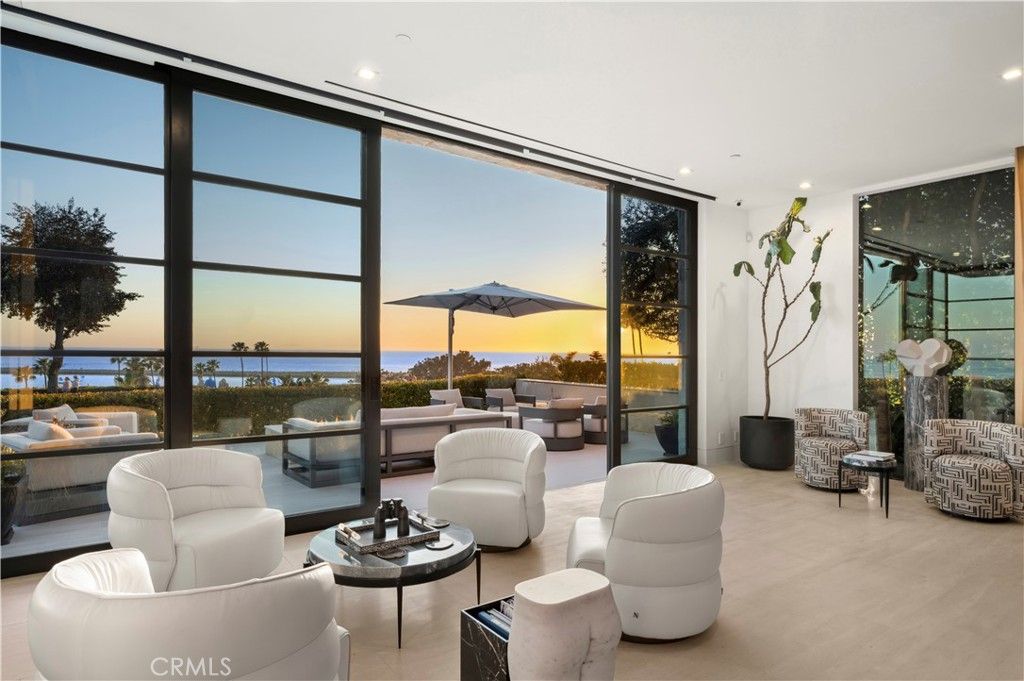 Interior, Living room, Recessed Lighting, Water