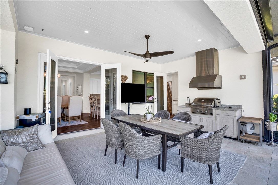 Dining room, Interior, Recessed Lighting