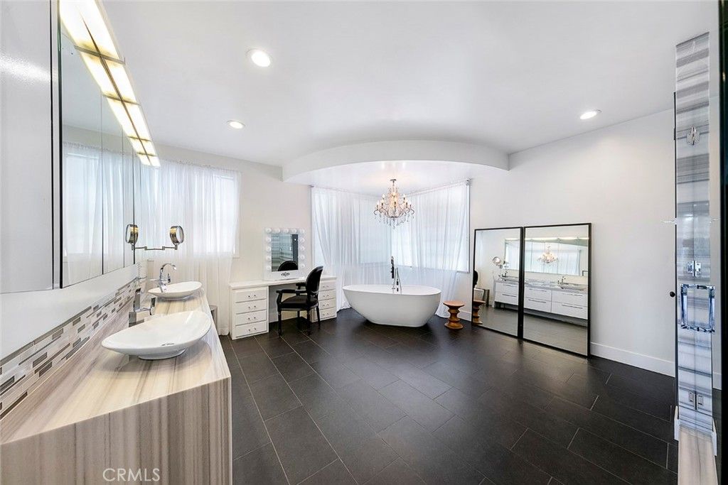 Bathroom, Chandelier, Dual Sink Vanities, Free Standing Baths, Interior, Recessed Lighting