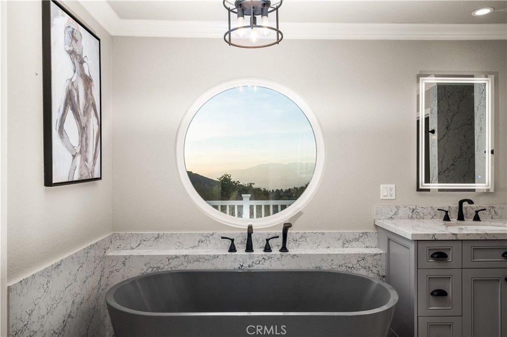 Bathroom, Free Standing Baths, Interior