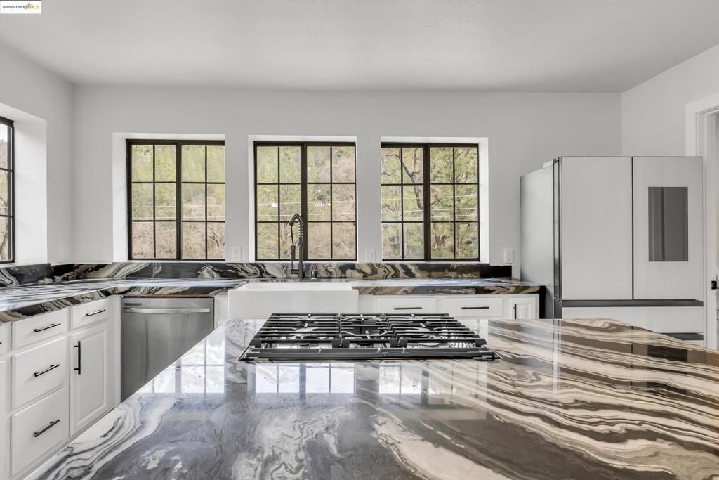 Interior, Kitchen, Marble, Stainless Steel Appliances