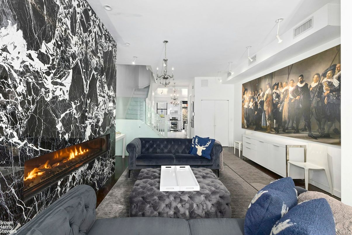 Chandelier, Fireplace, Interior, Living room