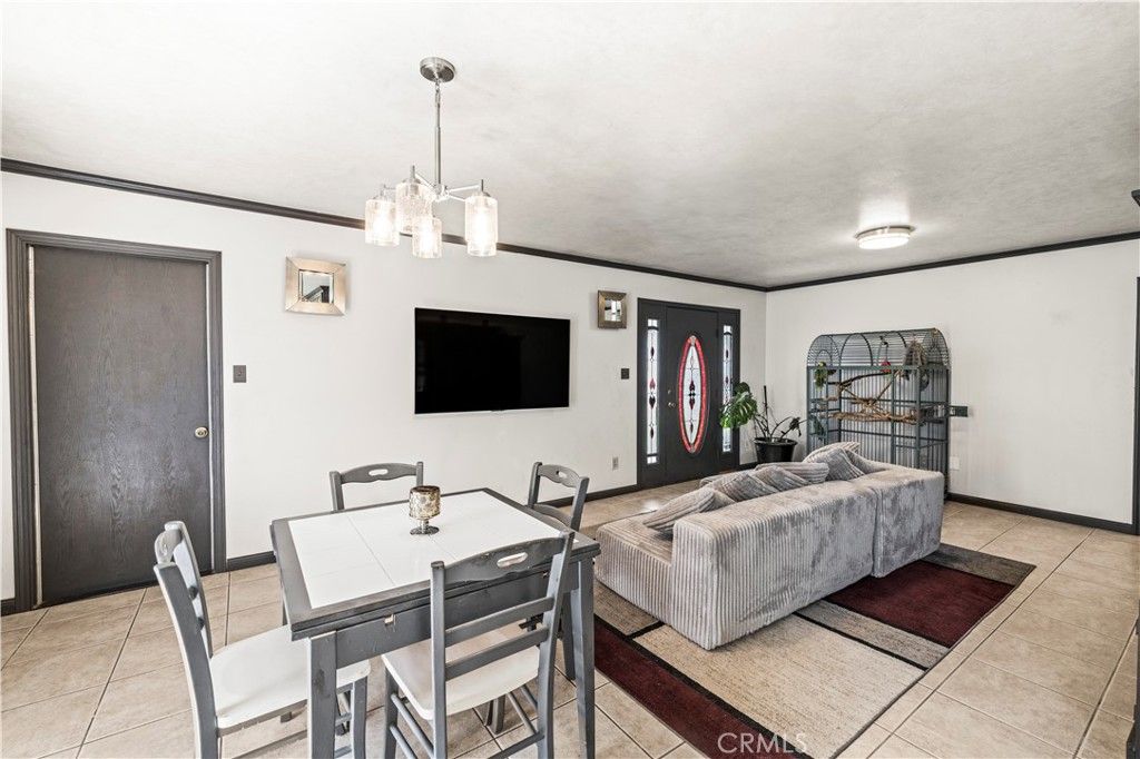 Dining room, Interior, Living room, Pendant Lights