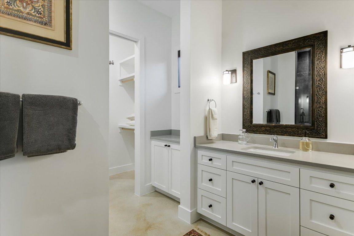 Bathroom, Interior