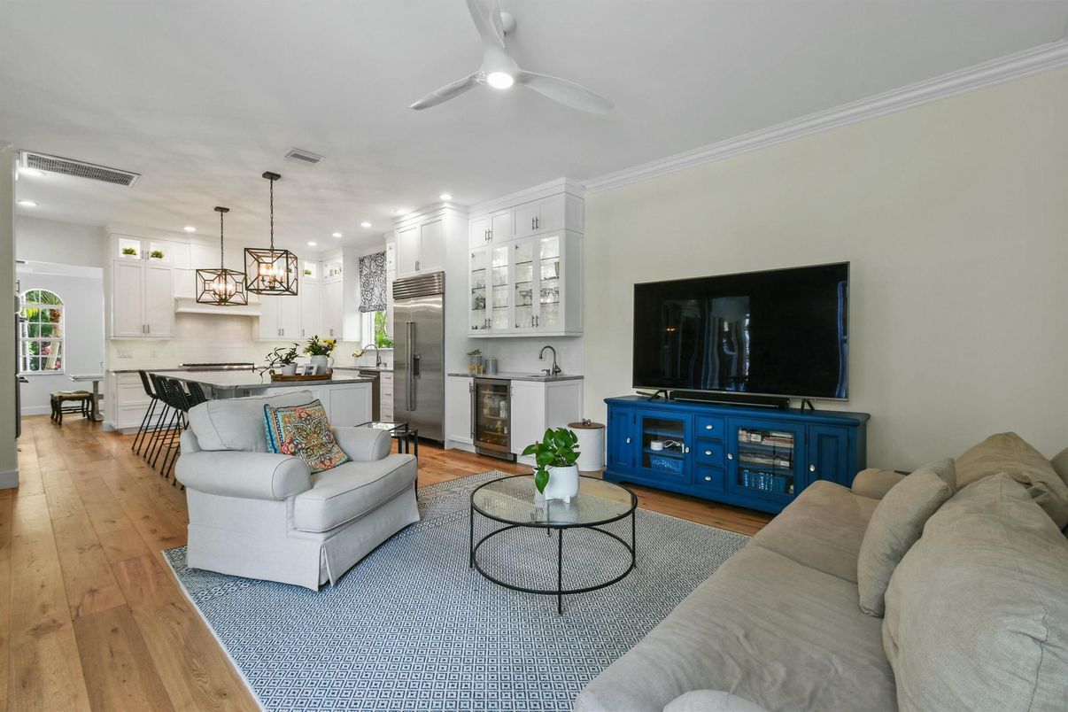 Interior, Kitchen, Living room, Pendant Lights, Recessed Lighting, Stainless Steel Appliances, Wood Texture Flooring
