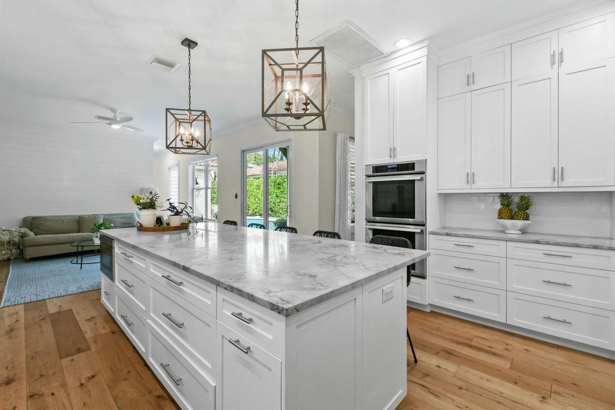 Interior, Kitchen, Pendant Lights, Recessed Lighting, Wood Texture Flooring