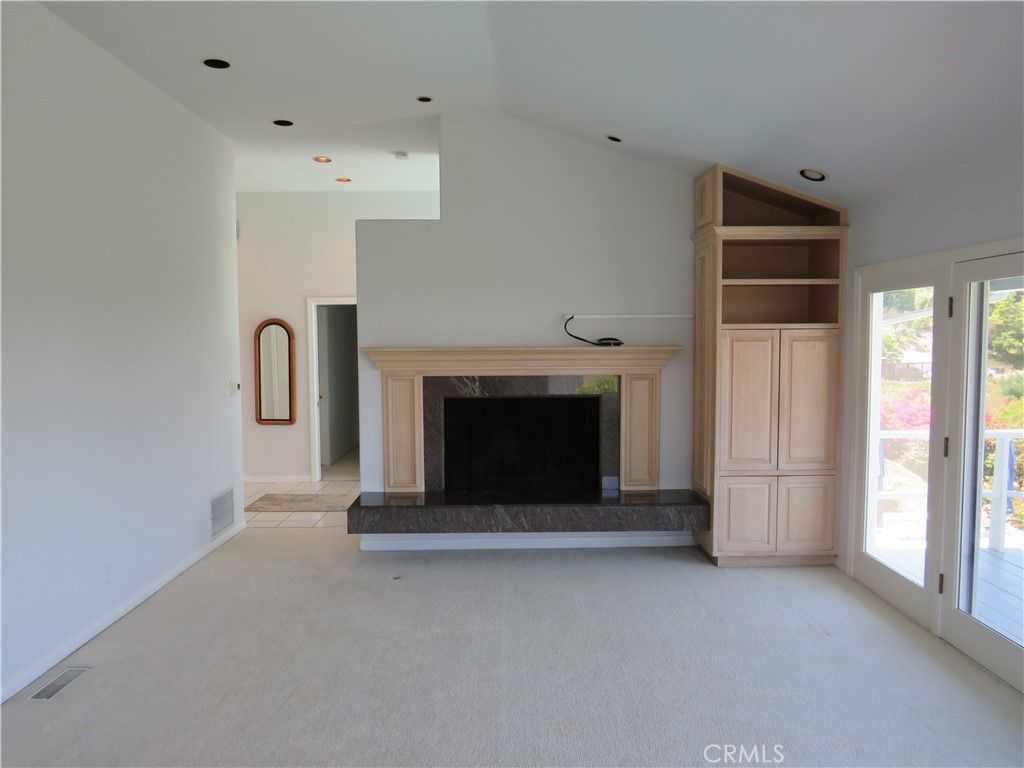 Empty room, Fireplace, Interior, Recessed Lighting