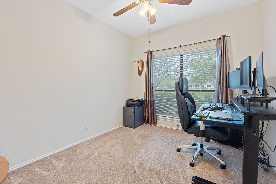 Home Office, Interior