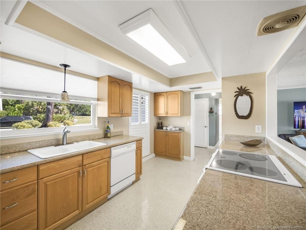 Interior, Kitchen, Pendant Lights